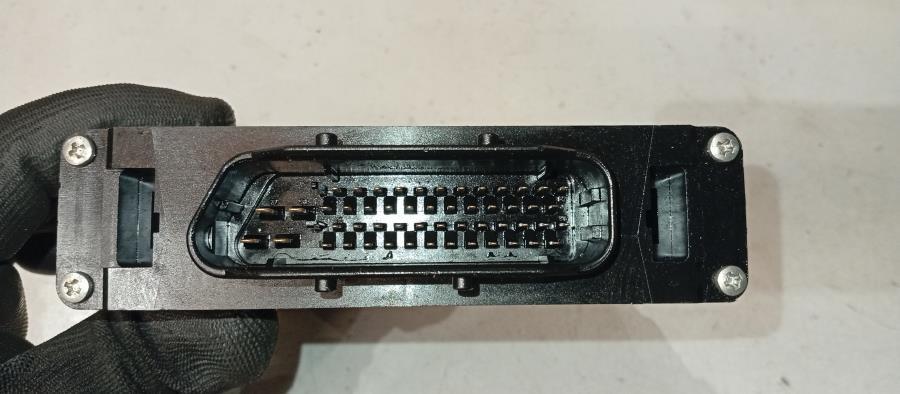CENTRALITA-CAJA-DE-CAMBIOS-AUDI-Q7-3-0-V6-24V-TDI-233-CV-Ano-2006-Auto-Desguace-Luque