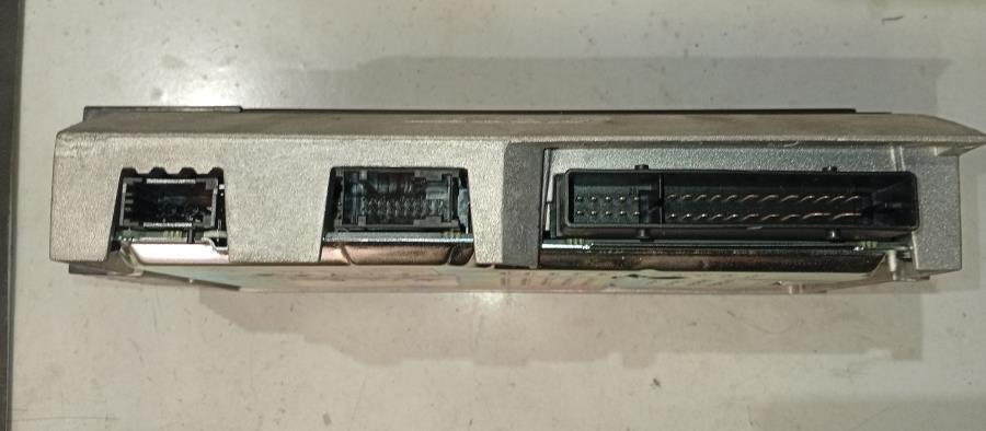 AMPLIFICADOR-DE-SONIDO-AUDI-Q7-3-0-V6-24V-TDI-233-CV-Ano-2006-Auto-Desguace-Luque