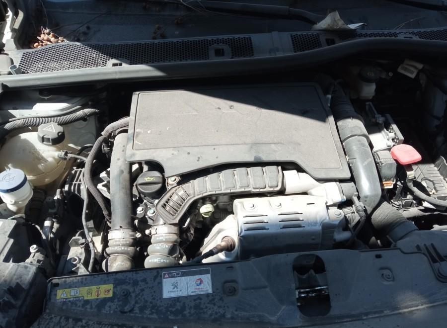 PILOTO-TRASERO-IZQUIERDO-PORTON-PEUGEOT-2008-P1-1-2-PURETECH-101-CV-Ano-2020-Auto-Desguace-Luque
