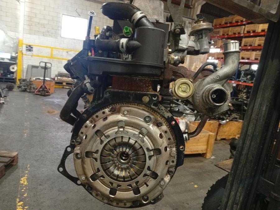 MOTOR-COMPLETO-FORD-FOCUS-BERLINA-CAK-1-8-TDDI-90CV-Ano-2002-Auto-Desguace-Luque
