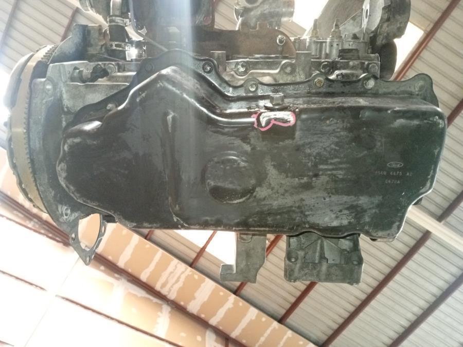 MOTOR-COMPLETO-FORD-FOCUS-BERLINA-CAK-1-8-TDDI-90CV-Ano-2002-Auto-Desguace-Luque