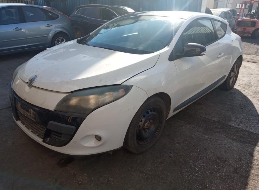ANTINIEBLA-DELANTERO-DERECHO-RENAULT-MEGANE-III-COUPE-LUXE-1-6-16V-Ano-2011-Auto-Desguace-Luque
