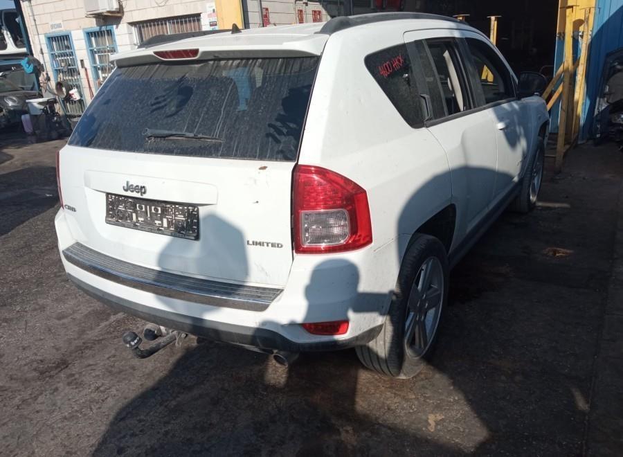 ANTINIEBLA-DELANTERO-DERECHO-JEEP-COMPASS-2-2-CRD-CAT-136-CV-Ano-2012-Auto-Desguace-Luque