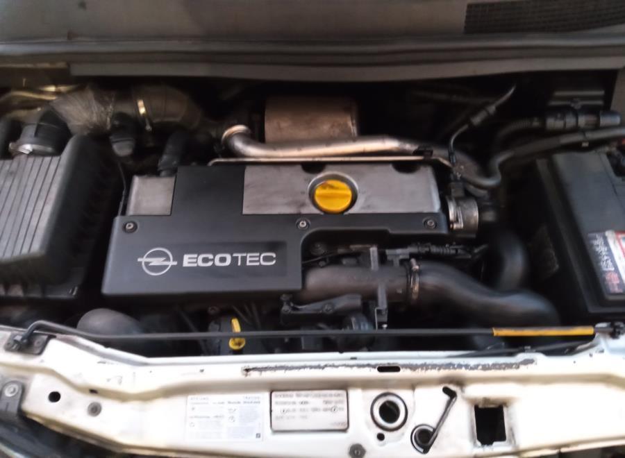 CENTRALITA-DE-MOTOR-OPEL-ZAFIRA-2-0-DTI-101-CV-Ano-2004-Auto-Desguace-Luque