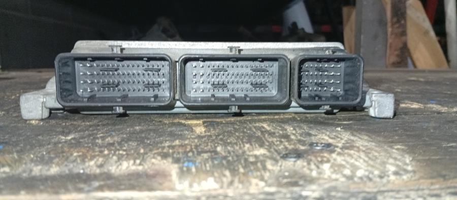 CENTRALITA-DE-MOTOR-RENAULT-MEGANE-III-BERLINA-5-P-Dynamique-1-5-DCI-DIESEL-FAP-110-CV-Ano-2014-Auto-Desguace-Luque