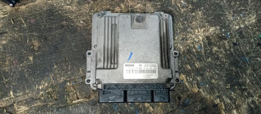 CENTRALITA-DE-MOTOR-RENAULT-MASTER-2-3-DCI-Ano-2013-Auto-Desguace-Luque