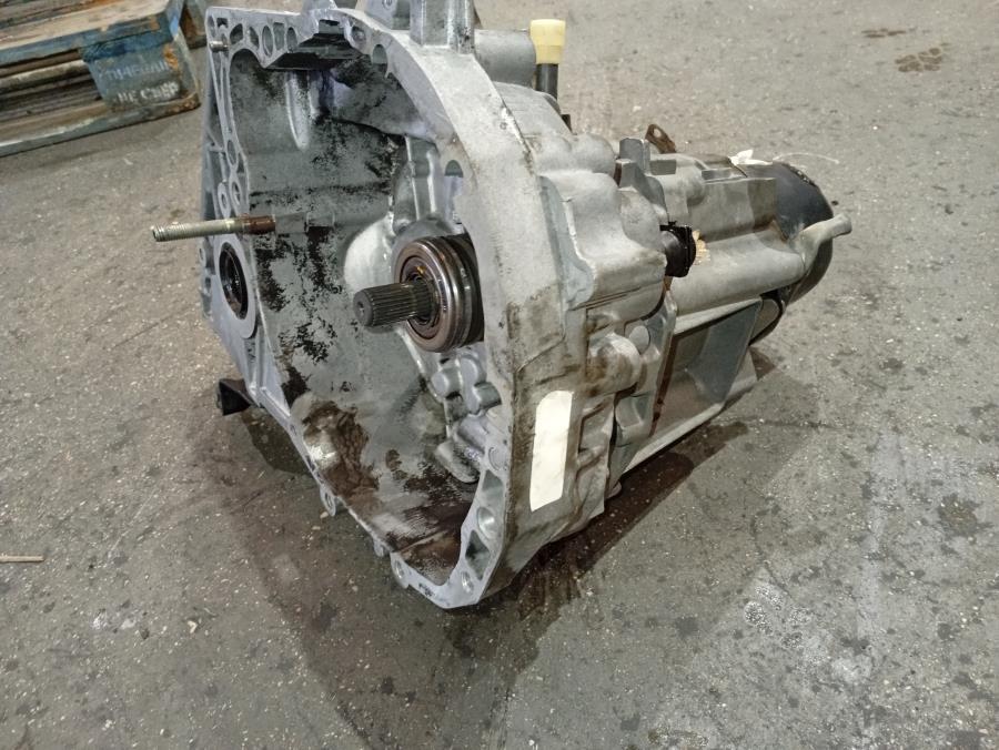 CAJA-DE-CAMBIOS-MANUAL-NISSAN-MICRA-K12E-1-5-DCI-82CV-Ano-2005-Auto-Desguace-Luque
