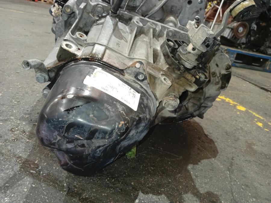 CAJA-DE-CAMBIOS-MANUAL-NISSAN-MICRA-K12E-1-5-DCI-82CV-Ano-2005-Auto-Desguace-Luque