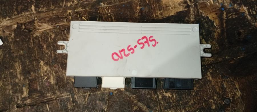 MODULO-DE-APERTURA-MALETERO-BMW-SERIE-5-TOURING-F11-520D-2-0-TURBODIESEL-Ano-2011-Auto-Desguace-Luque