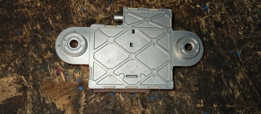 AMPLIFICADOR-DE-ANTENA-BMW-SERIE-5-TOURING-F11-520D-2-0-TURBODIESEL-Ano-2011-Auto-Desguace-Luque