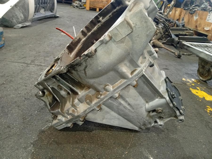 CAJA-DE-CAMBIOS-MANUAL-KIA-CARENS-2-0-TURBODIESEL-CAT-113-CV-Ano-2003-Auto-Desguace-Luque