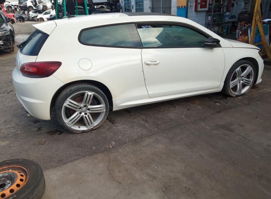 PILOTO-TRASERO-DERECHO-VOLKSWAGEN-SCIROCCO-2-0-R-Ano-2010-Auto-Desguace-Luque