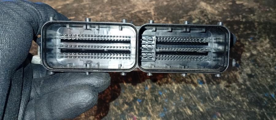 CENTRALITA-DE-MOTOR-AUDI-A6-LIM-4G2-3-0-V6-24V-TDI-204CV-Ano-2011-Auto-Desguace-Luque