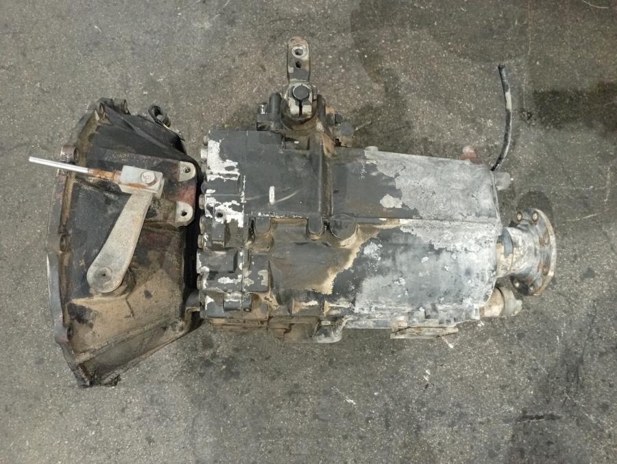 CAJA-DE-CAMBIOS-MANUAL-NISSAN-M13017-Ano-1990-Auto-Desguace-Luque