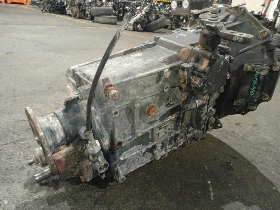 CAJA-DE-CAMBIOS-MANUAL-NISSAN-M13017-Ano-1990-Auto-Desguace-Luque