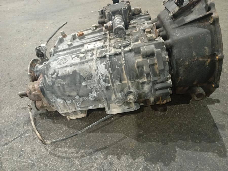 CAJA-DE-CAMBIOS-MANUAL-NISSAN-M13017-Ano-1990-Auto-Desguace-Luque