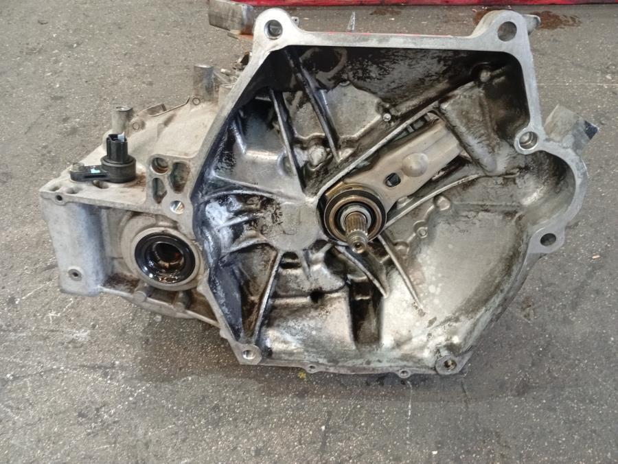 CAJA-DE-CAMBIOS-MANUAL-HONDA-JAZZ-GD1/5-1-2-8V-78CV-Ano-2007-Auto-Desguace-Luque