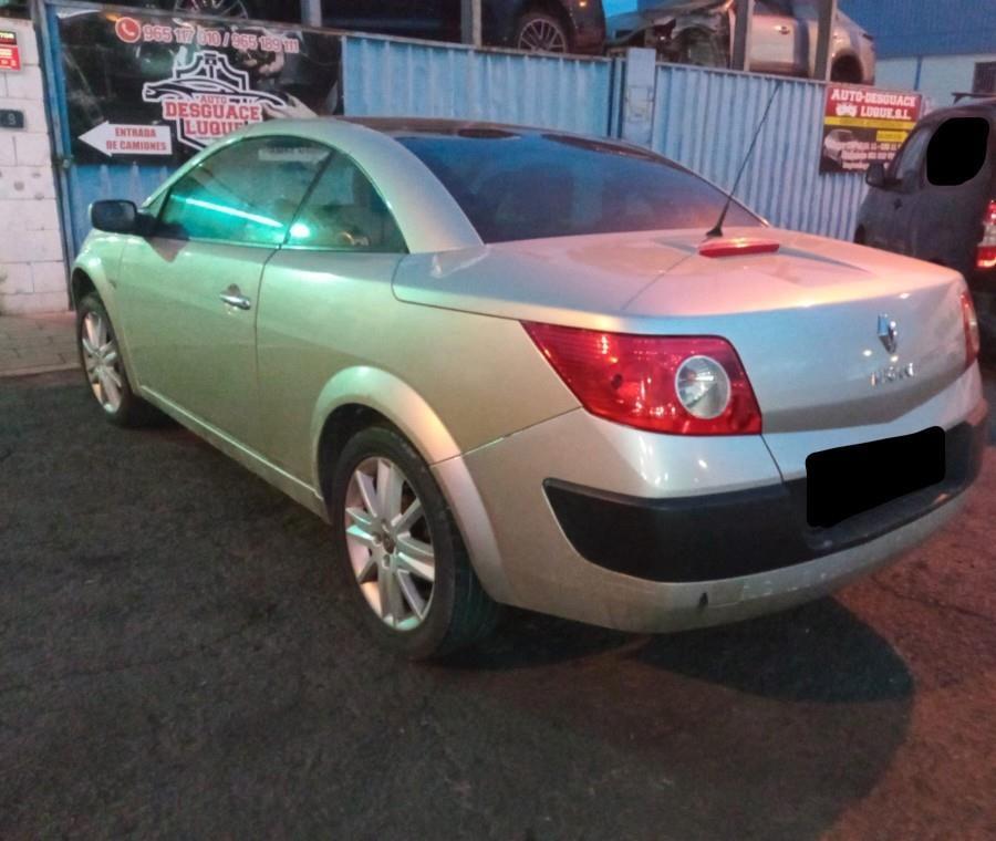 ANTINIEBLA-DELANTERO-DERECHO-RENAULT-MEGANE-II-CABRIO-1-6-16V-Ano-2004-Auto-Desguace-Luque
