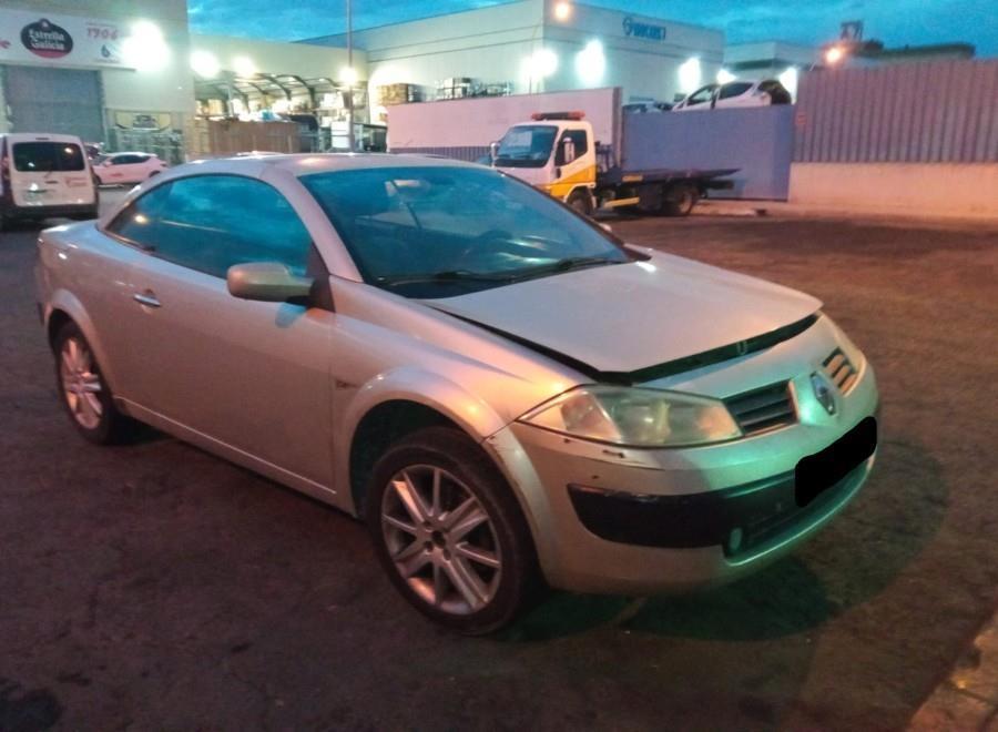 PILOTO-TRASERO-DERECHO-RENAULT-MEGANE-II-CABRIO-1-6-16V-Ano-2004-Auto-Desguace-Luque