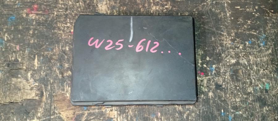 CAJA-DE-FUSIBLES-NISSAN-QASHQAI-Ano-2024-Auto-Desguace-Luque