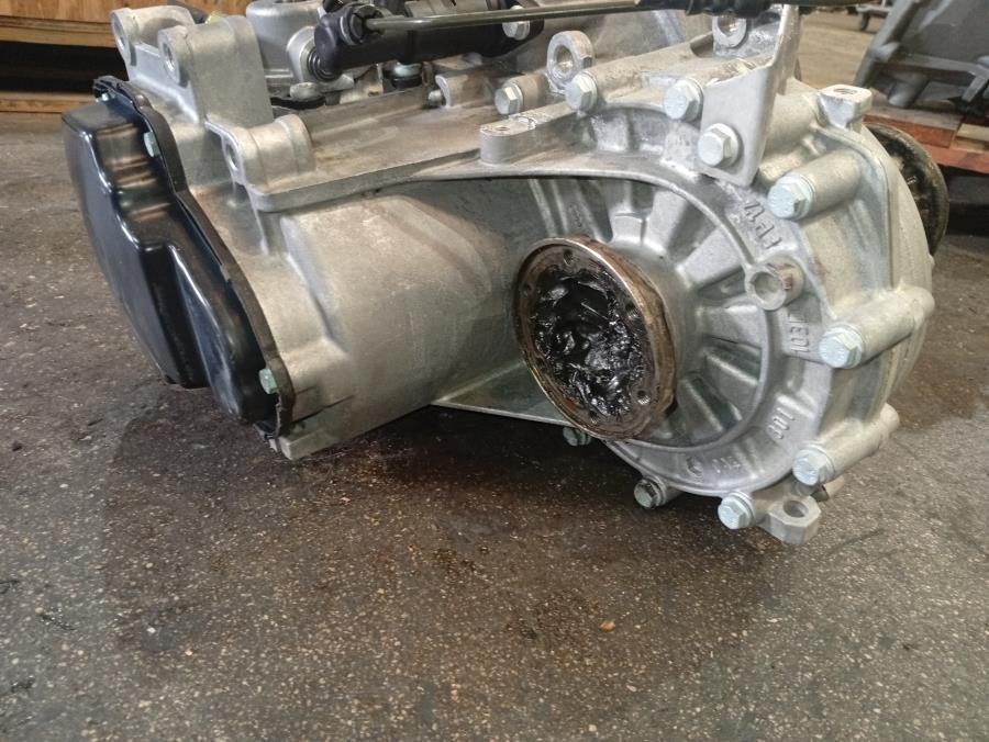 CAJA-DE-CAMBIOS-MANUAL-SEAT-LEON-1p1-STYLE-1-9-TDI-105-CV-Ano-2007-Auto-Desguace-Luque