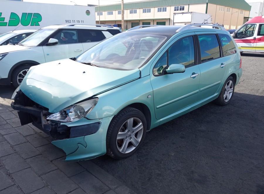 PILOTO-TRASERO-IZQUIERDO-PEUGEOT-307-SW-2-0-HDI-Ano-2003-Auto-Desguace-Luque