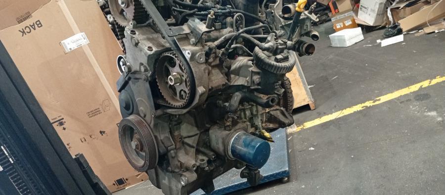 MOTOR-DESPIECE-PEUGEOT-307-SW-2-0-HDI-Ano-2003-Auto-Desguace-Luque