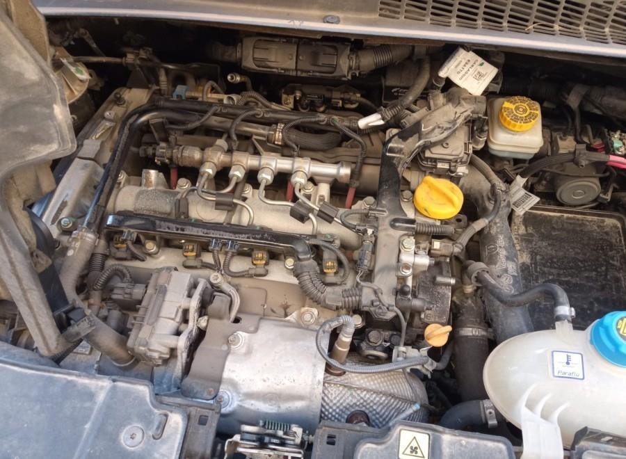 ANTINIEBLA-DELANTERO-IZQUIERDO-FIAT-500L-1-6-D-MULTIJET-Ano-2017-Auto-Desguace-Luque