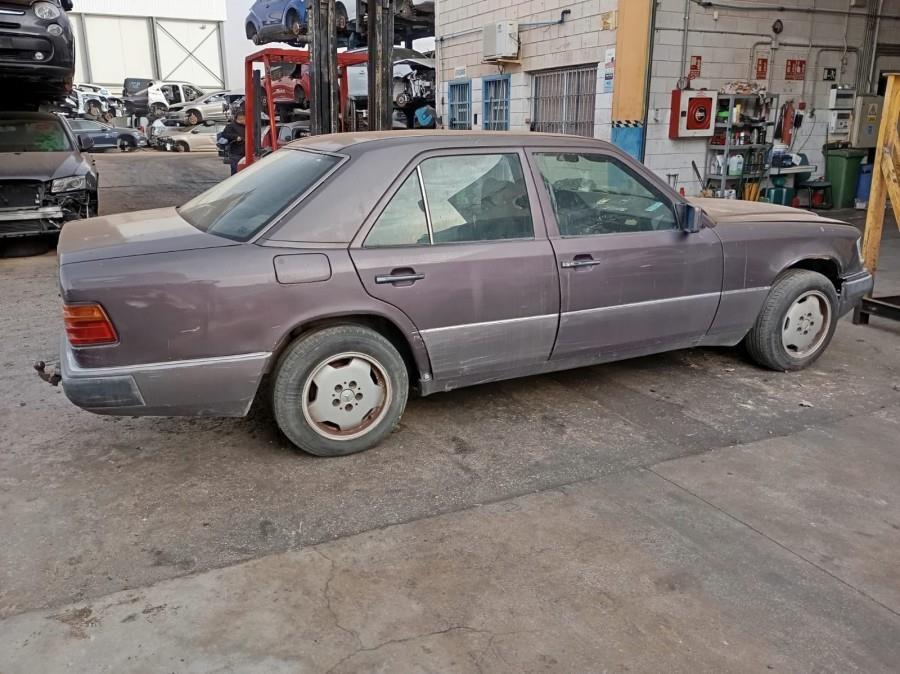 PILOTO-TRASERO-DERECHO-MERCEDES-CLASE-E-W124-2-5D-90CV-Ano-1991-Auto-Desguace-Luque