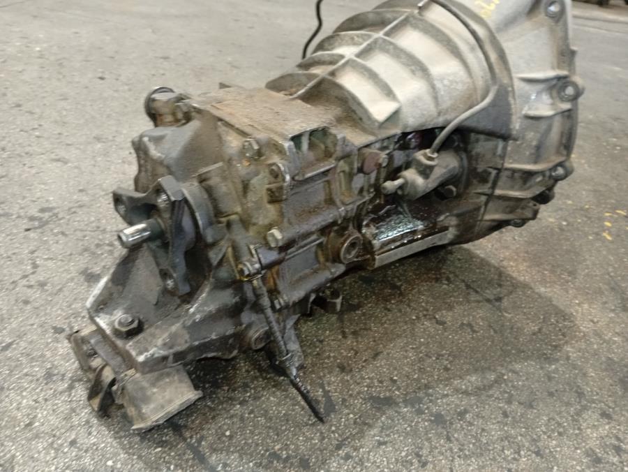 CAJA-DE-CAMBIOS-MANUAL-MERCEDES-CLASE-E-W124-2-5D-90CV-Ano-1991-Auto-Desguace-Luque