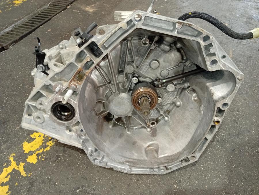 CAJA-DE-CAMBIOS-MANUAL-DACIA-DOKKER-1-5-DCI-Ano-2019-Auto-Desguace-Luque