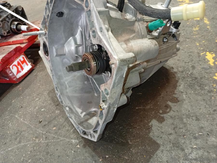 CAJA-DE-CAMBIOS-MANUAL-DACIA-DOKKER-1-5-DCI-Ano-2019-Auto-Desguace-Luque