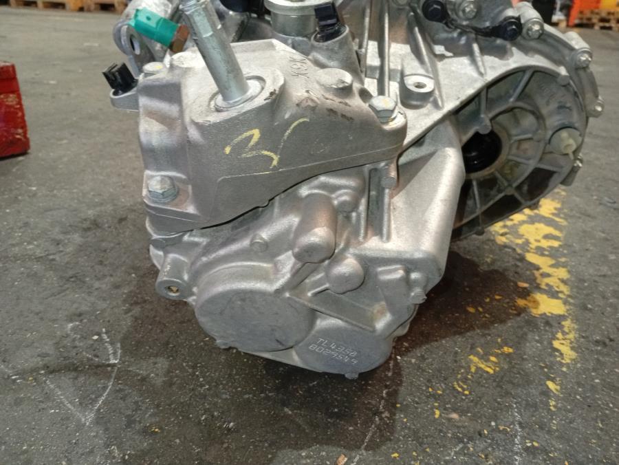 CAJA-DE-CAMBIOS-MANUAL-DACIA-DOKKER-1-5-DCI-Ano-2019-Auto-Desguace-Luque