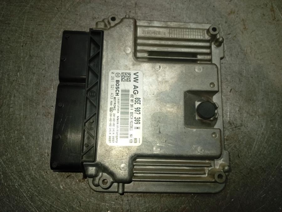 CENTRALITA-DE-MOTOR-VOLKSWAGEN-GOLF-VII-1-5-TSI-Ano-2020-Auto-Desguace-Luque