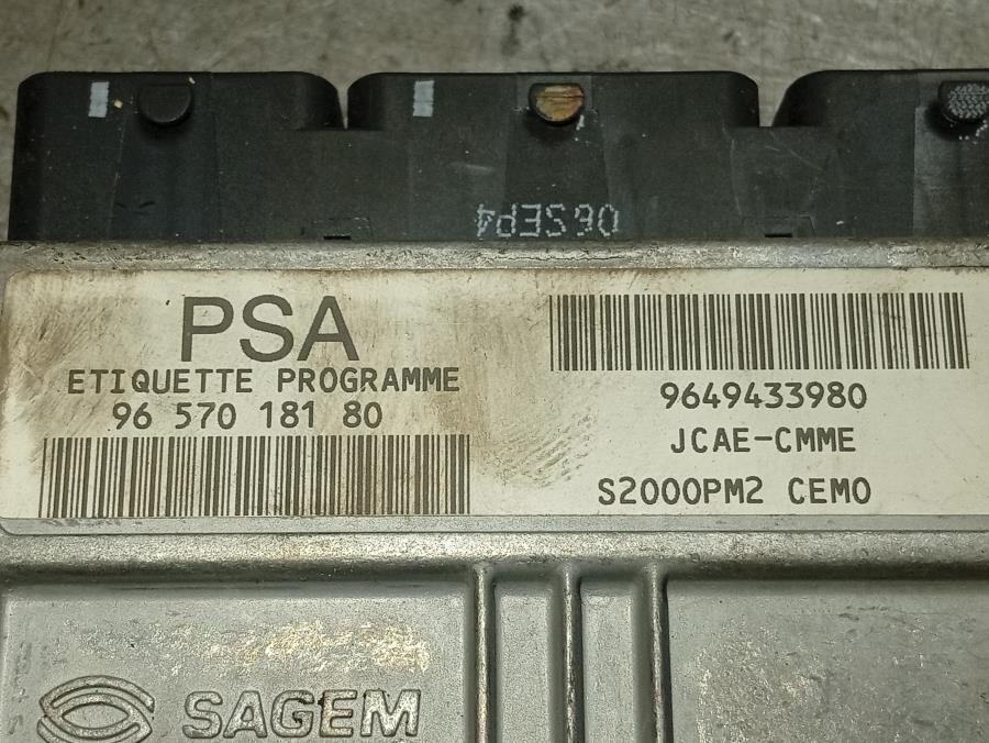 CENTRALITA-DE-MOTOR-CITROEN-C2-1-4-73CV-Ano-2004-Auto-Desguace-Luque