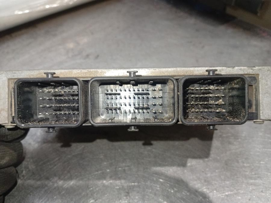 CENTRALITA-DE-MOTOR-CITROEN-C2-1-4-73CV-Ano-2004-Auto-Desguace-Luque