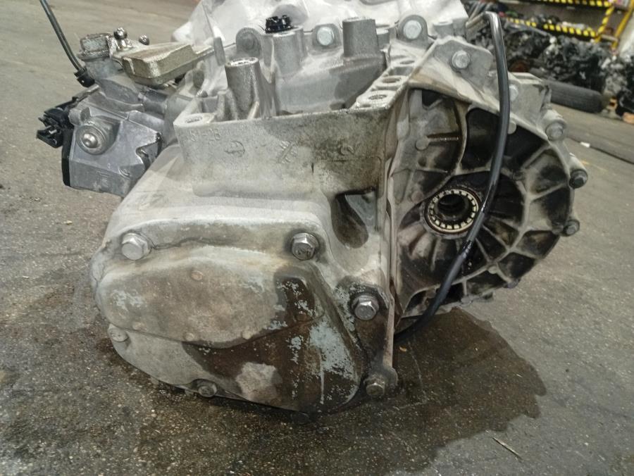 CAJA-DE-CAMBIOS-MANUAL-CITROEN-C-4-PICASSO-1-6-HDI-Ano-2013-Auto-Desguace-Luque