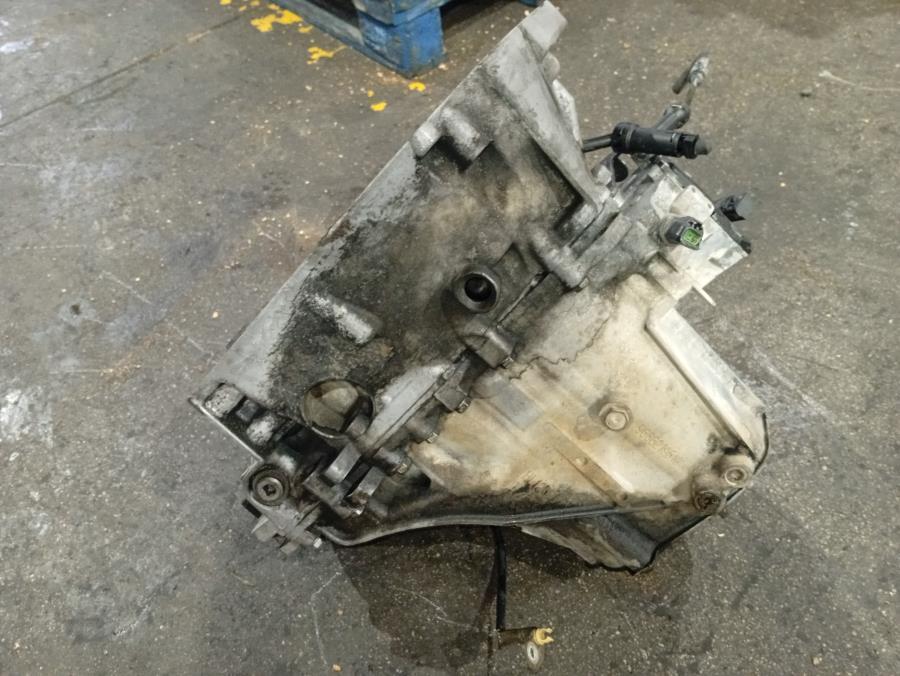 CAJA-DE-CAMBIOS-MANUAL-CITROEN-C-4-PICASSO-1-6-HDI-Ano-2013-Auto-Desguace-Luque