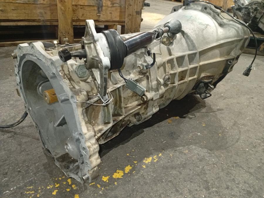 CAJA-DE-CAMBIOS-MANUAL-NISSAN-TERRANO-II-R20-2-7-TD-101CV-Ano-2002-Auto-Desguace-Luque