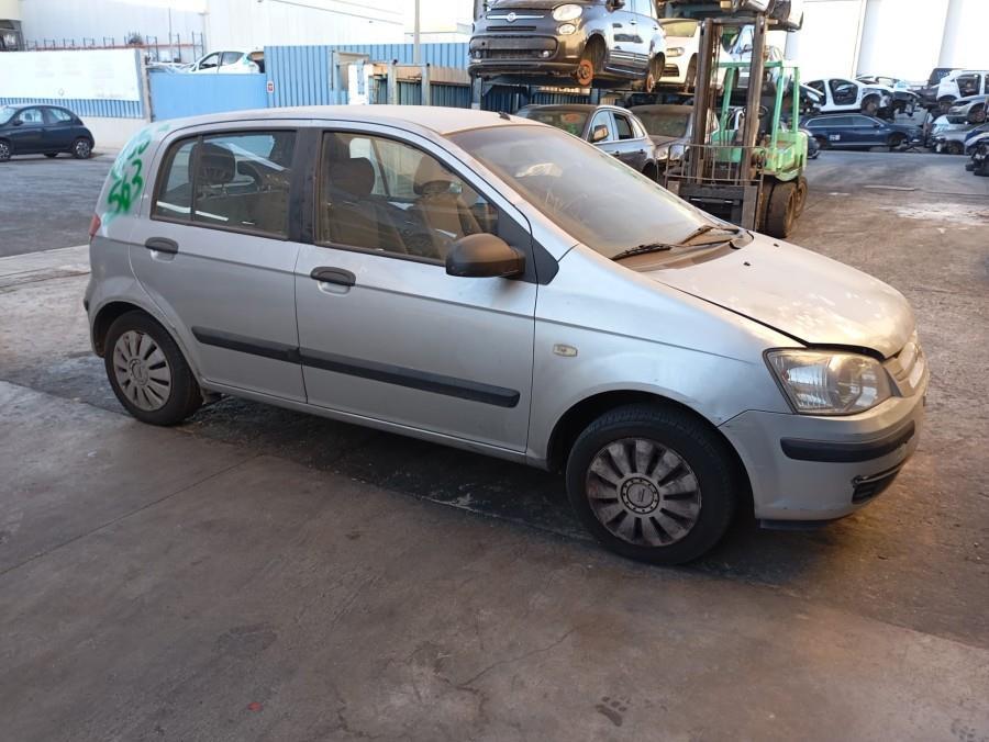 FARO-DELANTERO-DERECHO-HYUNDAI-GETZ-1-1-12V-63CV-Ano-2004-Auto-Desguace-Luque