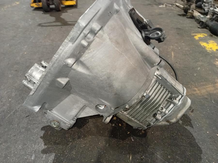 CAJA-DE-CAMBIOS-MANUAL-CITROEN-C4-1-6-16V-CAT-109-CV-Ano-2005-Auto-Desguace-Luque