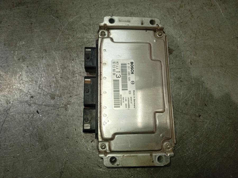 CENTRALITA-DE-MOTOR-CITROEN-XSARA-BERLINA-1-6-16V-109CV-Ano-2002-Auto-Desguace-Luque