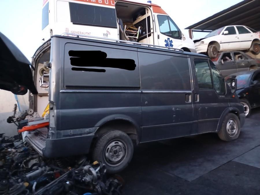 CAJA-DE-CAMBIOS-MANUAL-FORD-TRANSIT-CAJA-CERRADA-CORTA-FY-2-0-TDDI-Ano-2002-Auto-Desguace-Luque