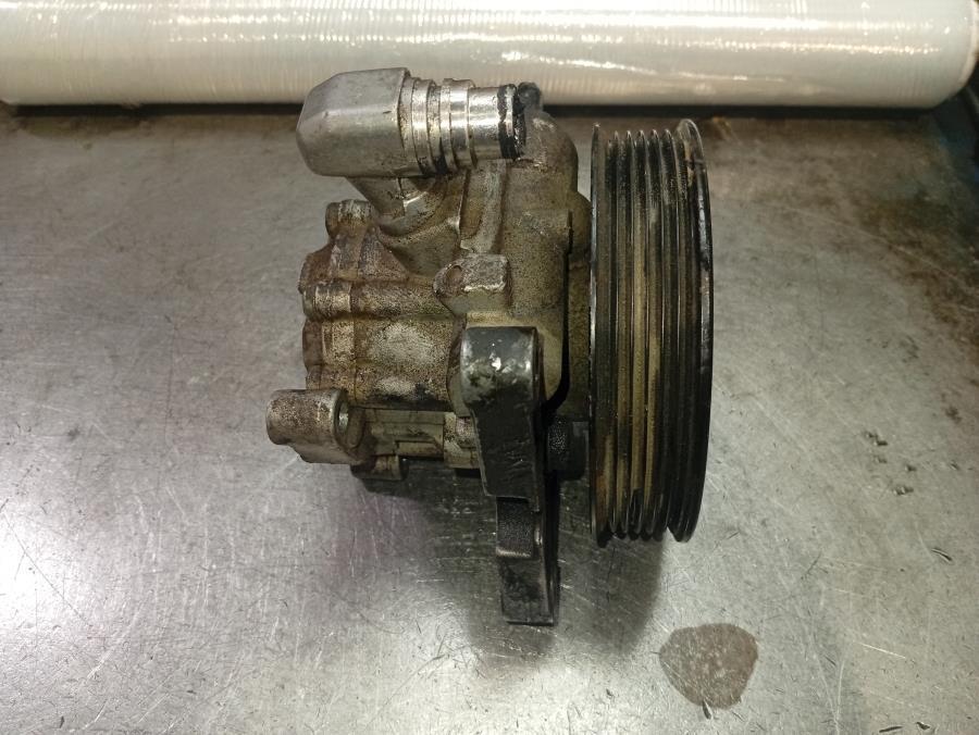 BOMBA-DE-DIRECCION-HIDRAULICA-MERCEDES-ML-W-163-3-2-V6-18V-CAT-218-CV-Ano-1998-Auto-Desguace-Luque