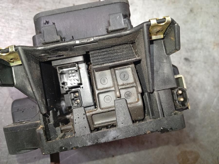 PALANCA-DE-CAMBIO-AUTOMATICA-MERCEDES-ML-W-163-3-2-V6-18V-CAT-218-CV-Ano-1998-Auto-Desguace-Luque