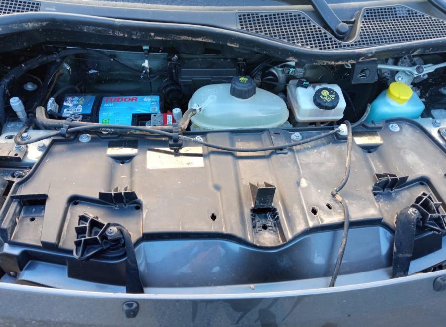 TERCERA-LUZ-DE-FRENO-SMART-FORFOUR-0-9-TURBO-CAT-90-CV-Ano-2018-Auto-Desguace-Luque