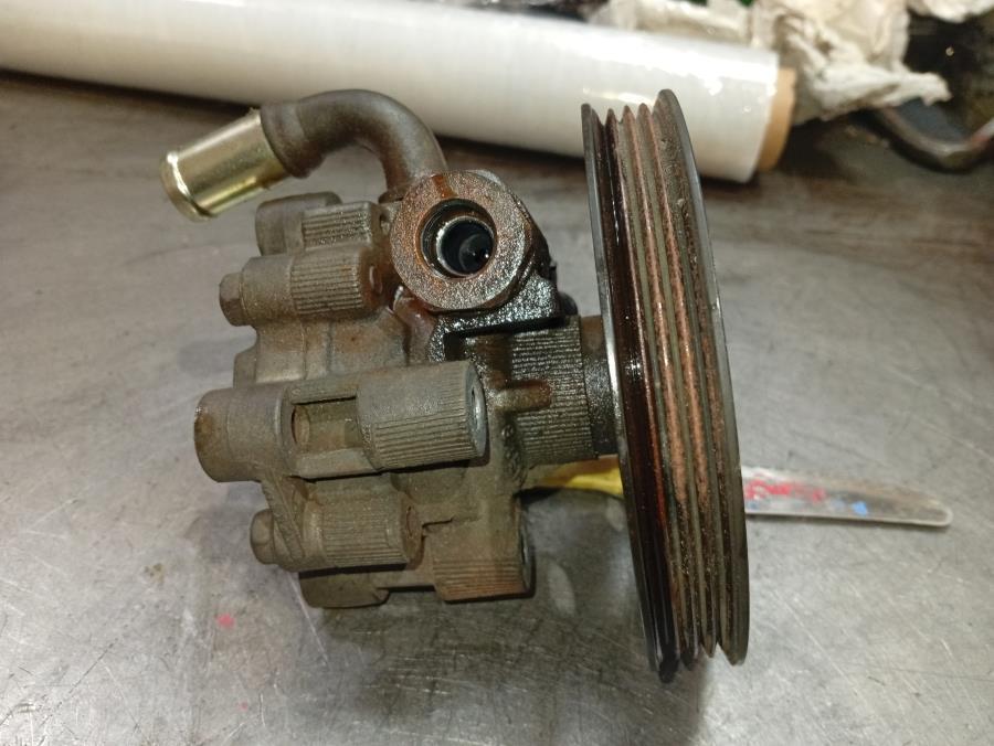 BOMBA-DE-DIRECCION-HIDRAULICA-CHRYSLER-VOYAGER-RG-2-8-CRD-Ano-2006-Auto-Desguace-Luque