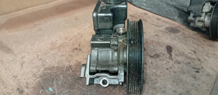 BOMBA-DE-DIRECCION-HIDRAULICA-CADILLAC-DEVILLE-4-6-V8-32V-Ano-1999-Auto-Desguace-Luque