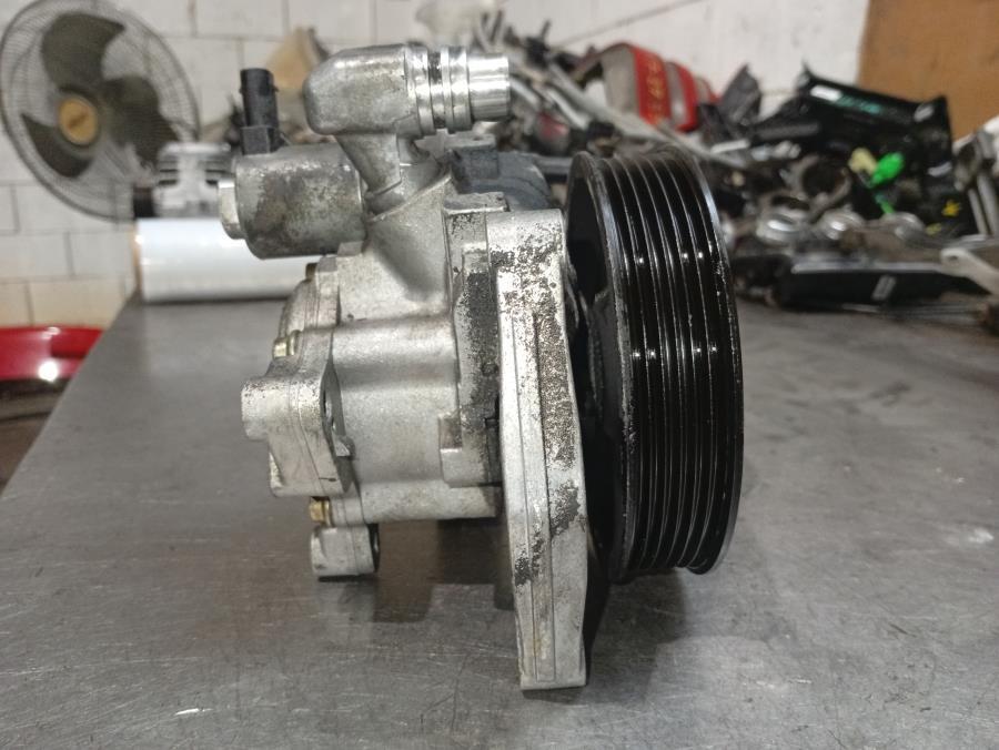 BOMBA-DE-DIRECCION-HIDRAULICA-MERCEDES-SLK-R-171-3-5-V6-Ano-2004-Auto-Desguace-Luque
