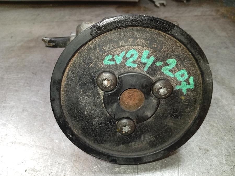 BOMBA-DE-DIRECCION-HIDRAULICA-PORSCHE-CAYENNE-4-5-V8-CAT-Ano-2005-Auto-Desguace-Luque